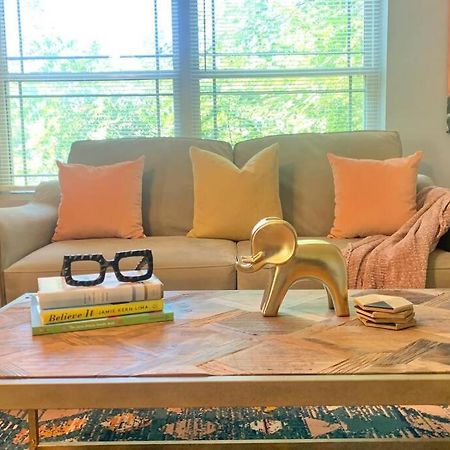 **Min Frm Dwntwn Fort Worth*Modern*Cozy*Townhome** المظهر الخارجي الصورة